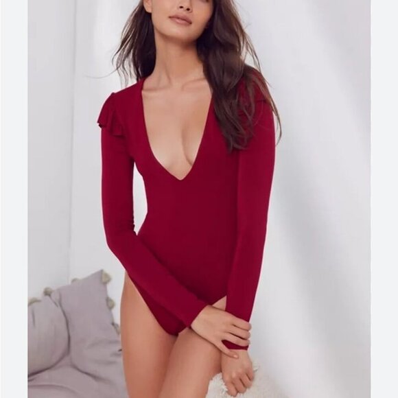 Urban Outfitters Out From Under Jasmine Ruffled Red Bodysuit Women’s Size XS - Picture 2 of 7